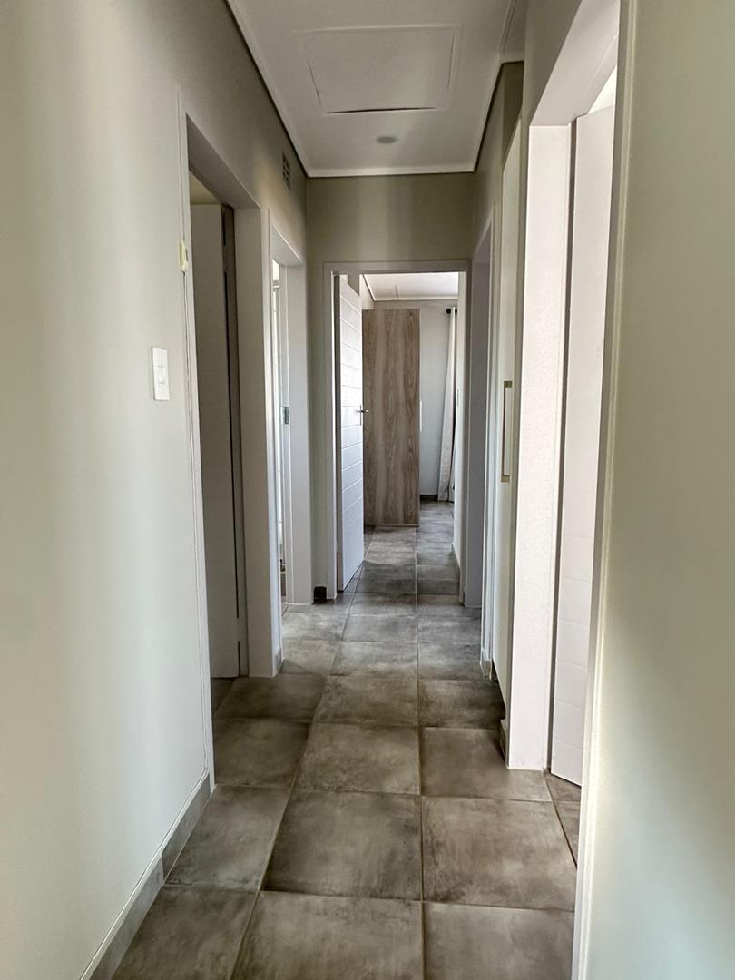 To Let 4 Bedroom Property for Rent in Lotus Gardens Gauteng