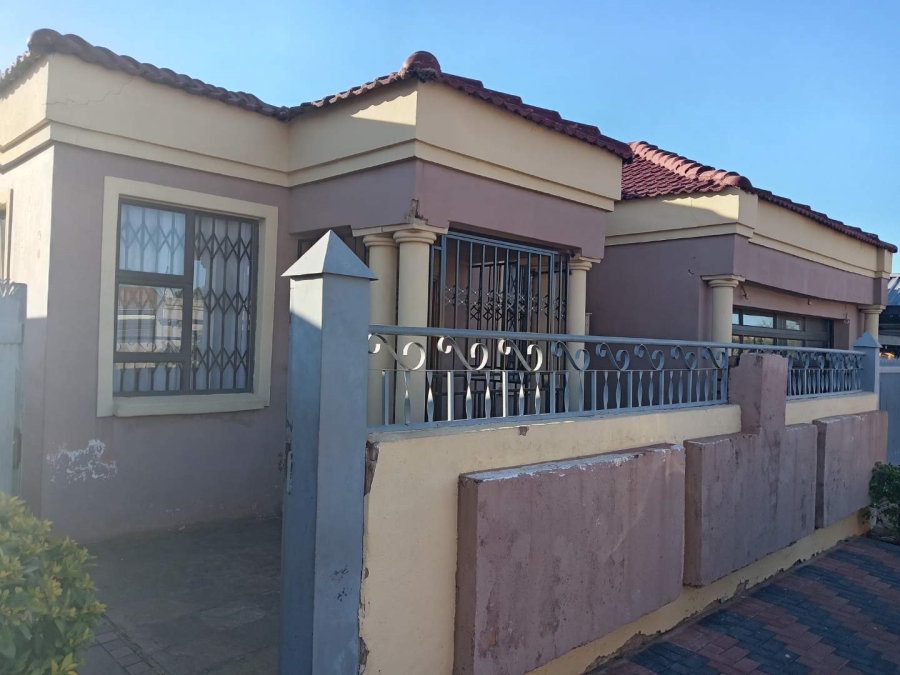 4 Bedroom Property for Sale in Mahube Valley Gauteng