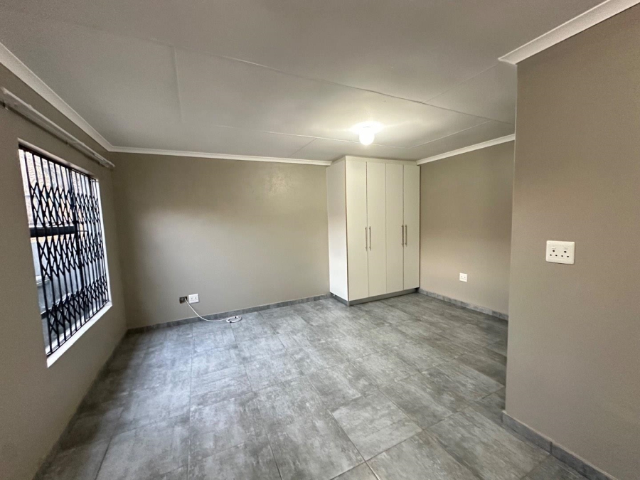 To Let 1 Bedroom Property for Rent in Danville Gauteng