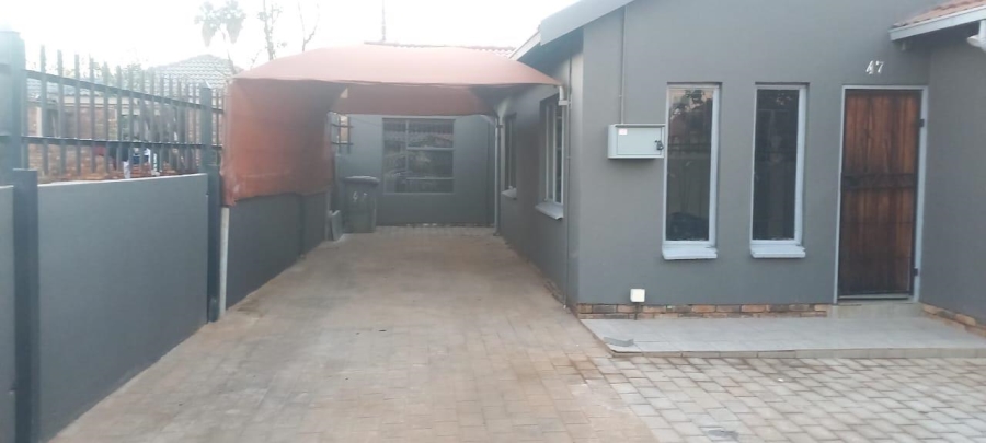 To Let 1 Bedroom Property for Rent in Danville Gauteng