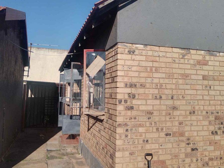 2 Bedroom Property for Sale in Soshanguve L Gauteng