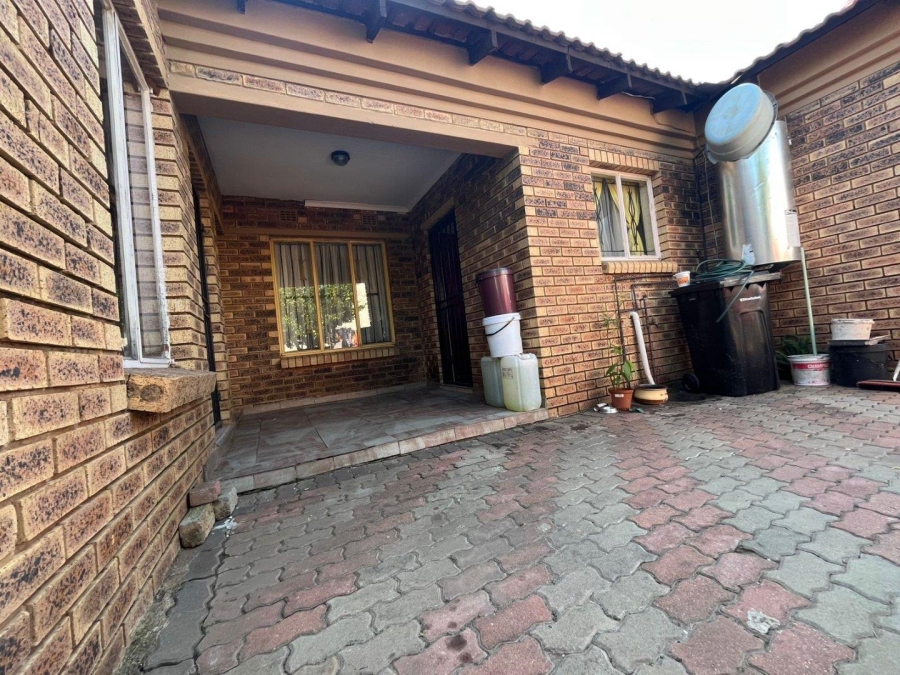 3 Bedroom Property for Sale in Vosloorus Gauteng