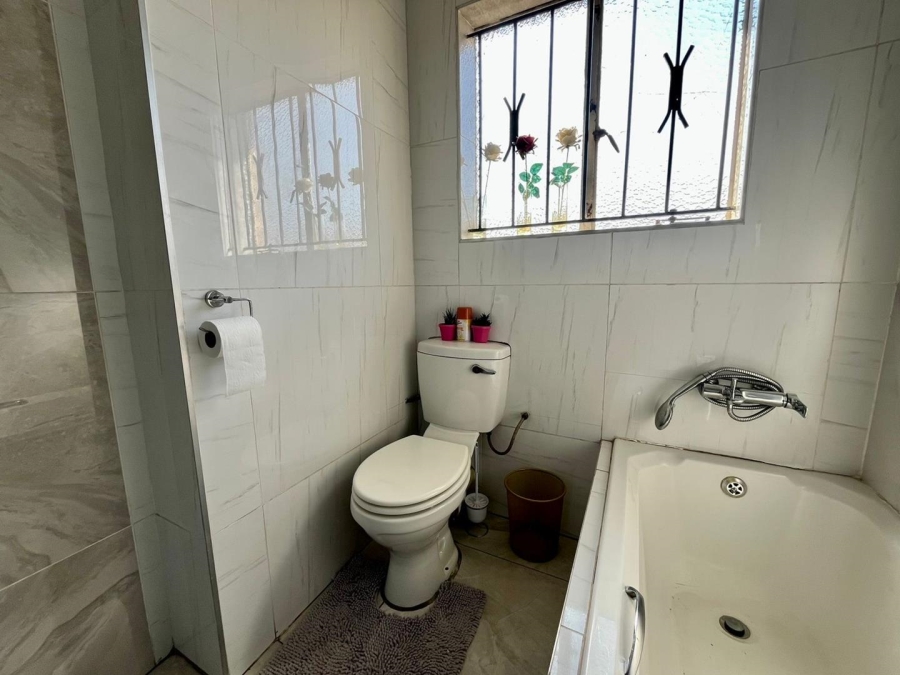 3 Bedroom Property for Sale in Vosloorus Gauteng