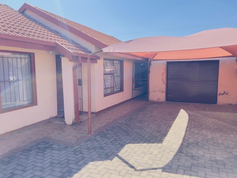 3 Bedroom Property for Sale in Mabopane Gauteng
