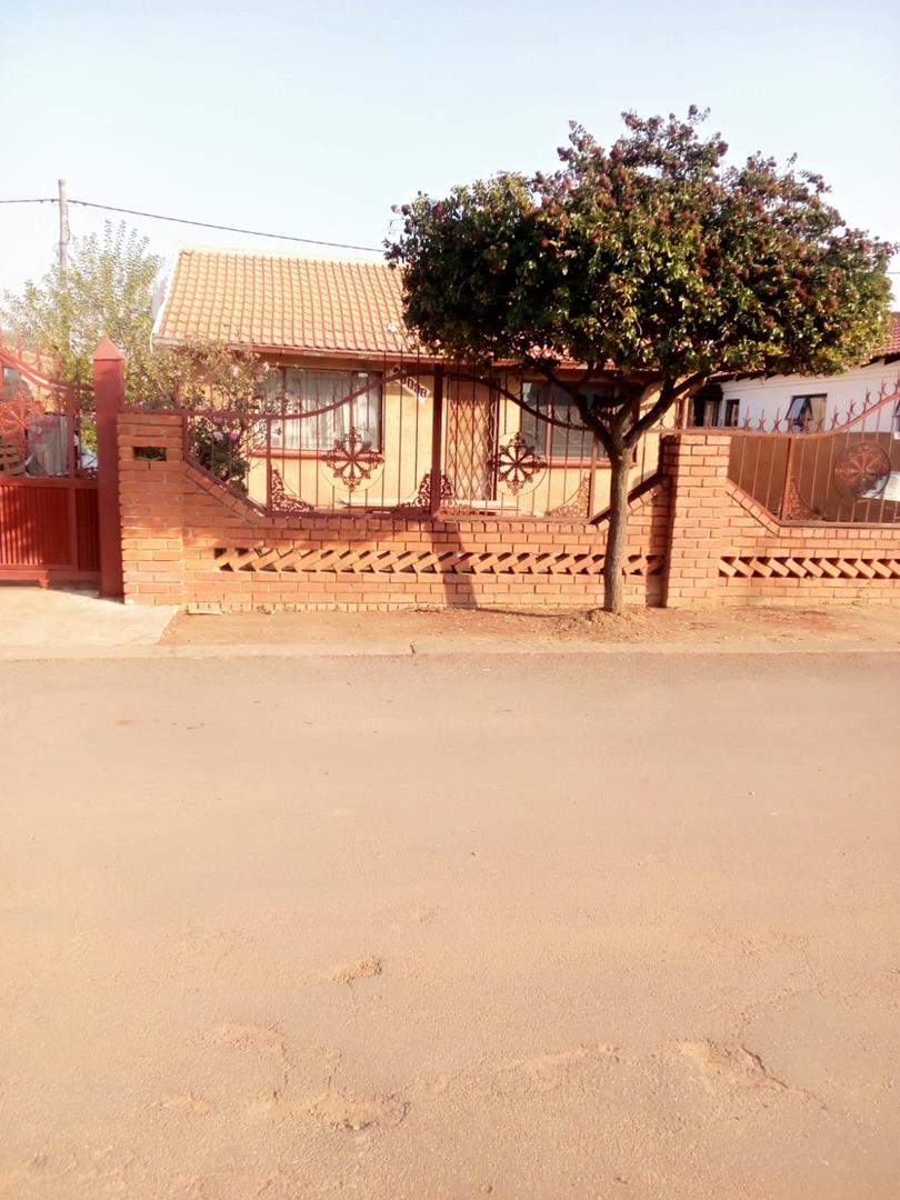 2 Bedroom Property for Sale in Mamelodi East Gauteng