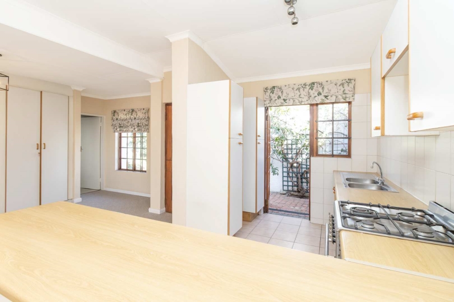 1 Bedroom Property for Sale in Bryanston Gauteng