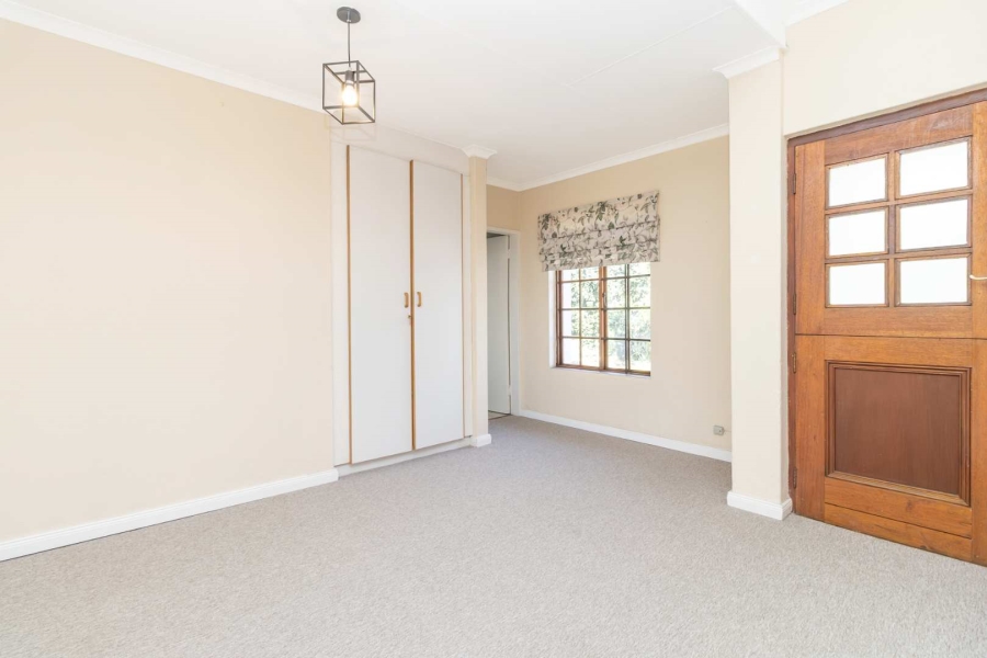 1 Bedroom Property for Sale in Bryanston Gauteng