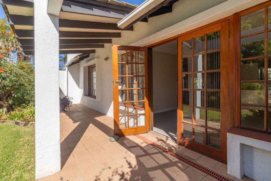 1 Bedroom Property for Sale in Bryanston Gauteng