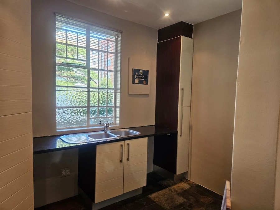1 Bedroom Property for Sale in Killarney Gauteng