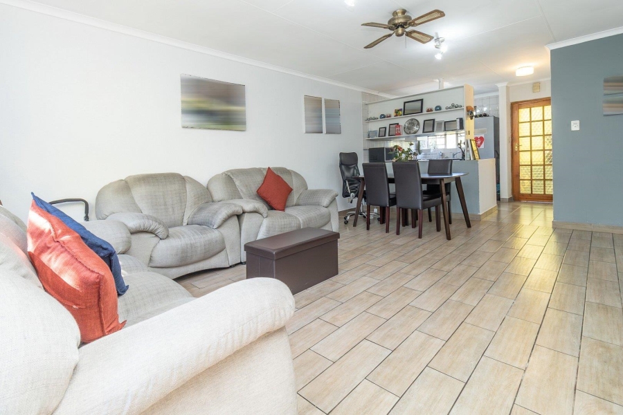 2 Bedroom Property for Sale in Northwold Gauteng
