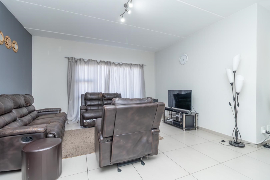 2 Bedroom Property for Sale in North Riding Gauteng