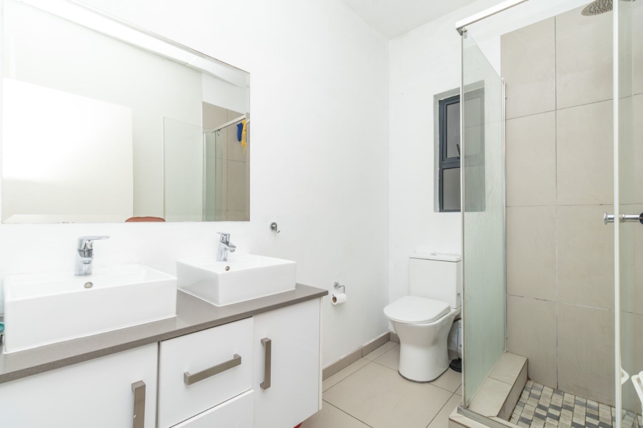2 Bedroom Property for Sale in North Riding Gauteng
