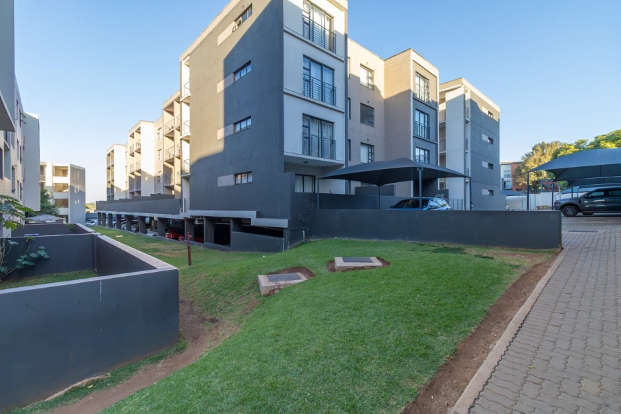 2 Bedroom Property for Sale in North Riding Gauteng
