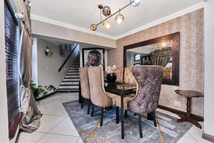 4 Bedroom Property for Sale in Little Falls Gauteng
