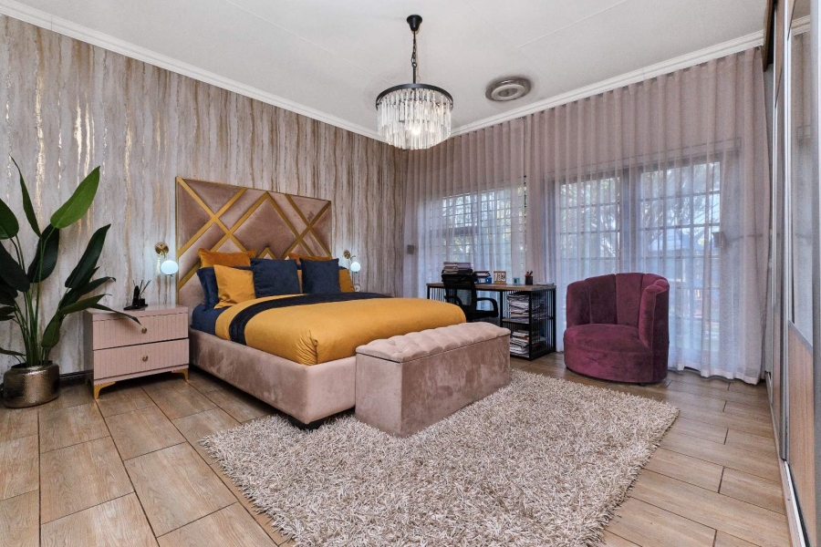 4 Bedroom Property for Sale in Little Falls Gauteng