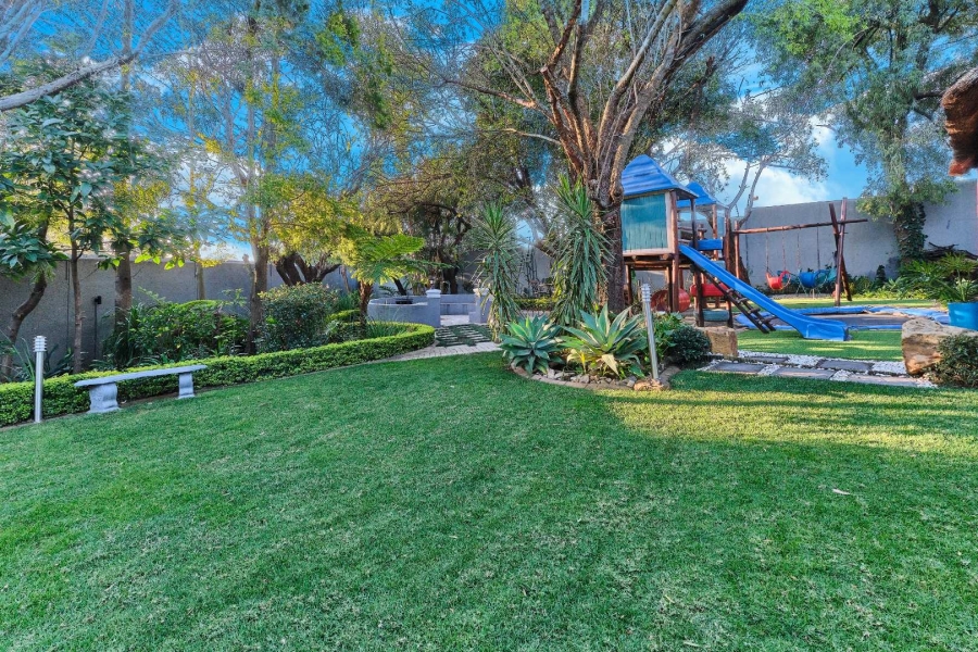 4 Bedroom Property for Sale in Little Falls Gauteng