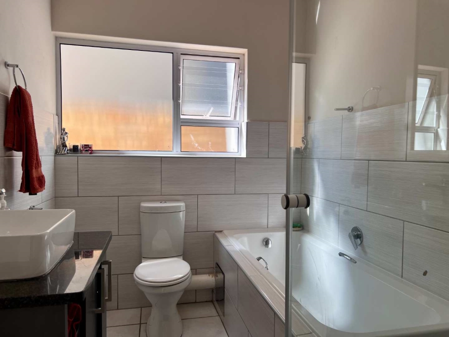 3 Bedroom Property for Sale in North Riding Gauteng