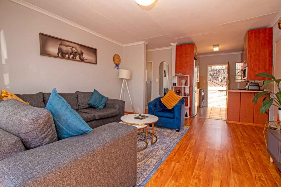 2 Bedroom Property for Sale in Wilgeheuwel Gauteng