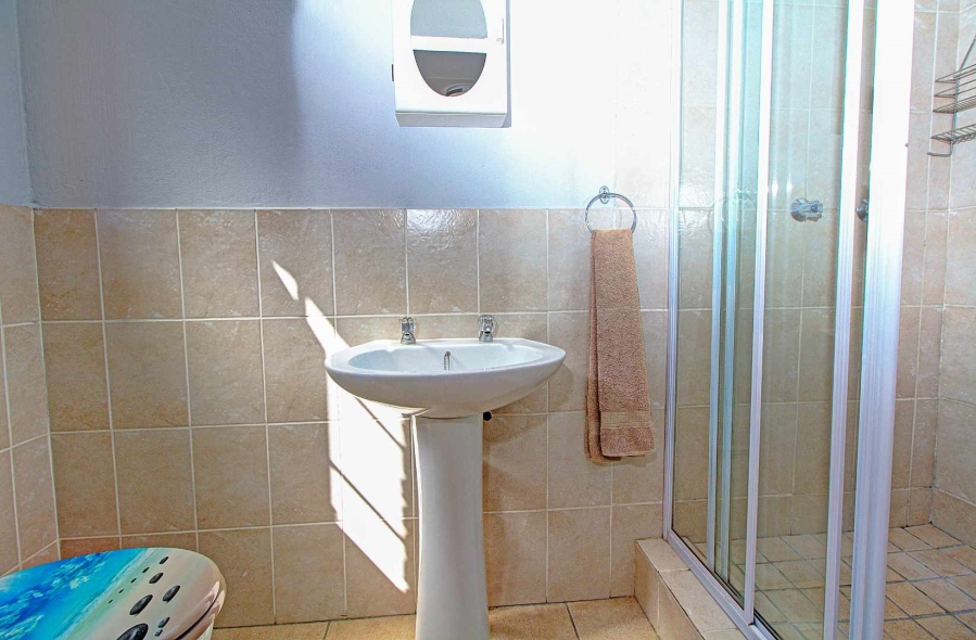 2 Bedroom Property for Sale in Wilgeheuwel Gauteng