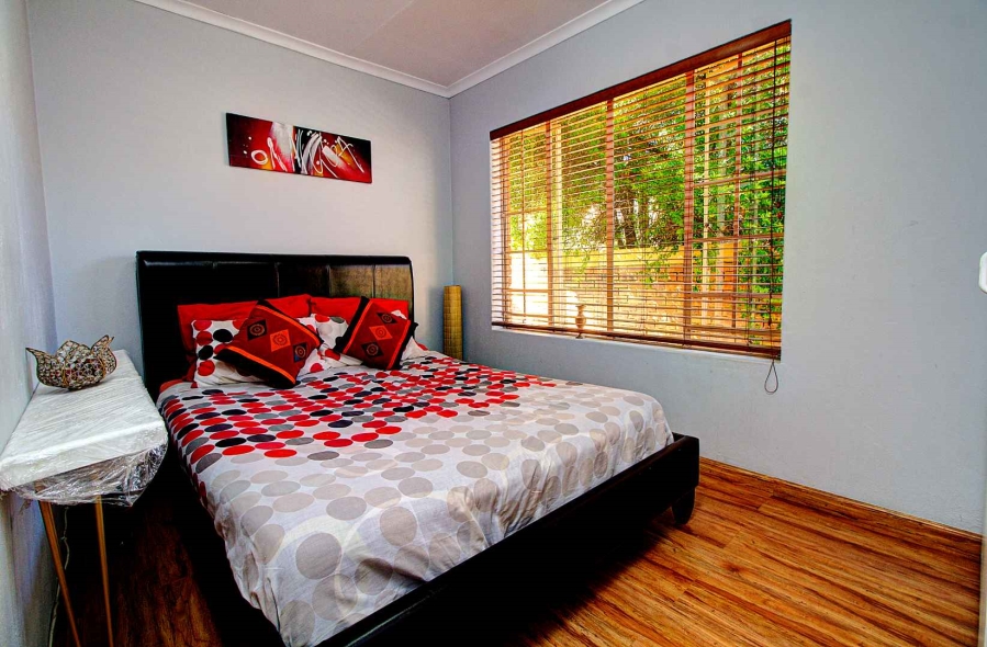 2 Bedroom Property for Sale in Wilgeheuwel Gauteng