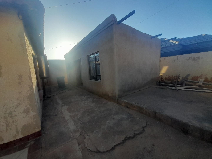 4 Bedroom Property for Sale in Mabopane Unit X Gauteng
