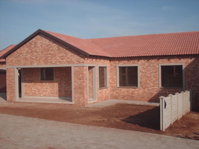 To Let 3 Bedroom Property for Rent in Kookrus Gauteng