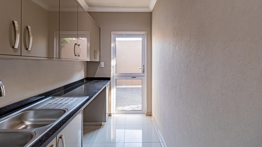 4 Bedroom Property for Sale in Craigavon Gauteng