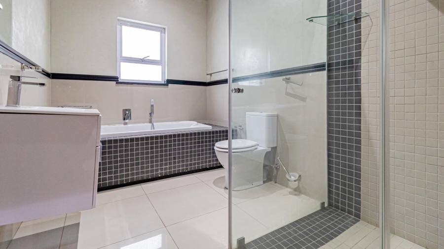 4 Bedroom Property for Sale in Craigavon Gauteng