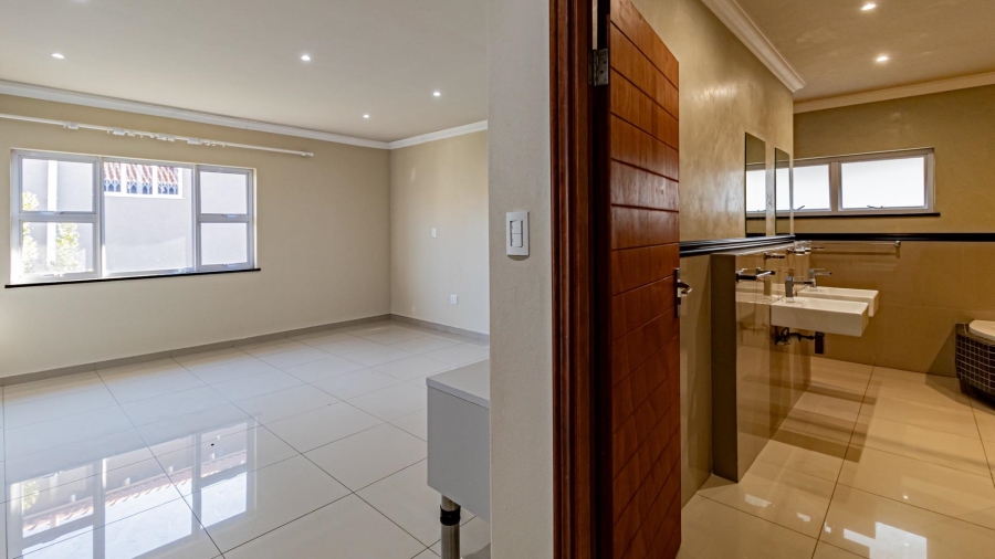 4 Bedroom Property for Sale in Craigavon Gauteng