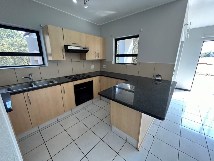 To Let 2 Bedroom Property for Rent in Jackal Creek Golf Estate Gauteng