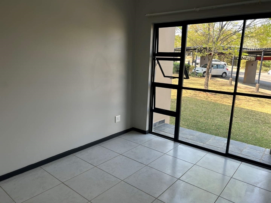 To Let 2 Bedroom Property for Rent in Jackal Creek Golf Estate Gauteng