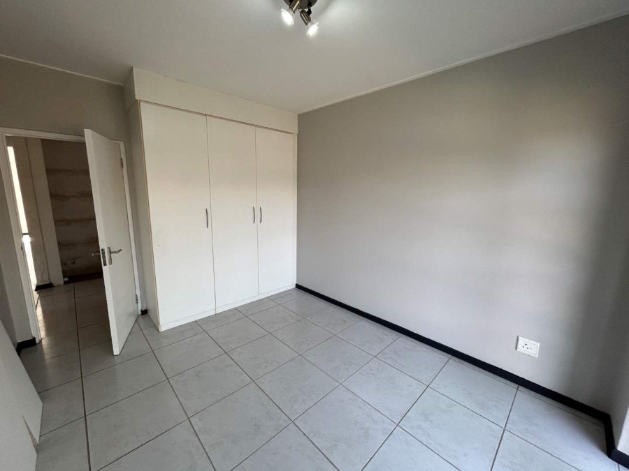 To Let 2 Bedroom Property for Rent in Jackal Creek Golf Estate Gauteng