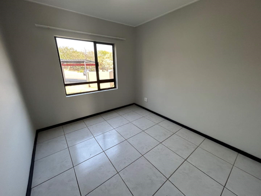 To Let 2 Bedroom Property for Rent in Jackal Creek Golf Estate Gauteng