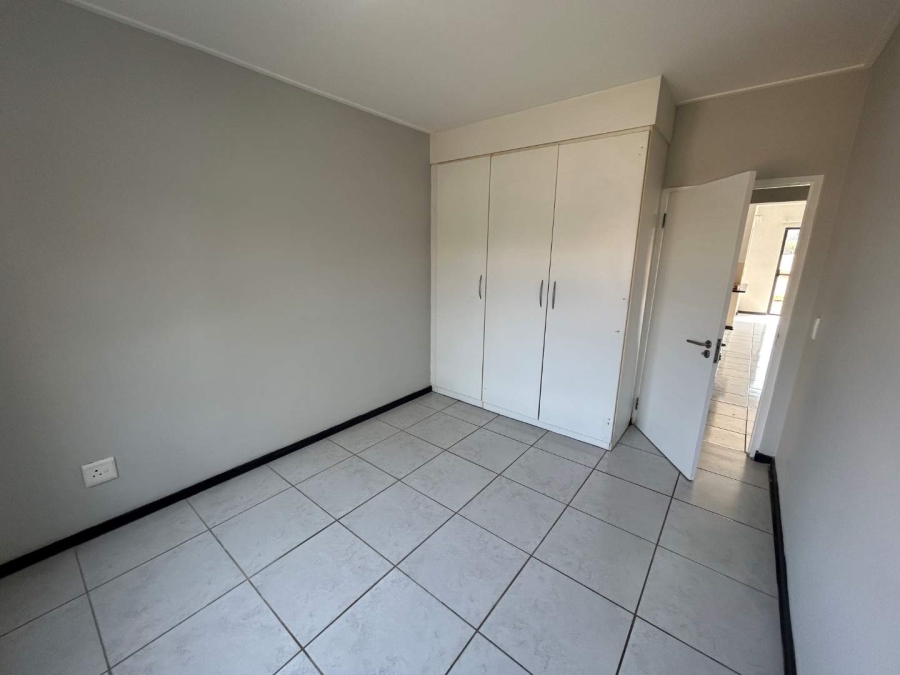 To Let 2 Bedroom Property for Rent in Jackal Creek Golf Estate Gauteng