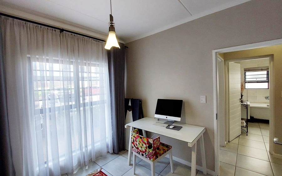 To Let 3 Bedroom Property for Rent in Crowthorne AH Gauteng