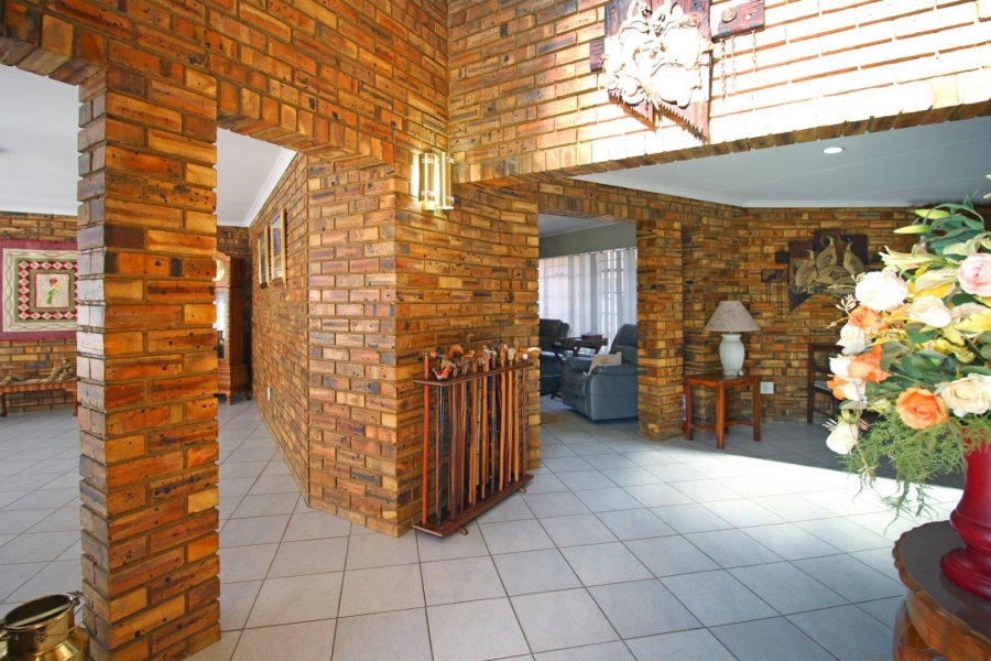 4 Bedroom Property for Sale in Noordheuwel Gauteng