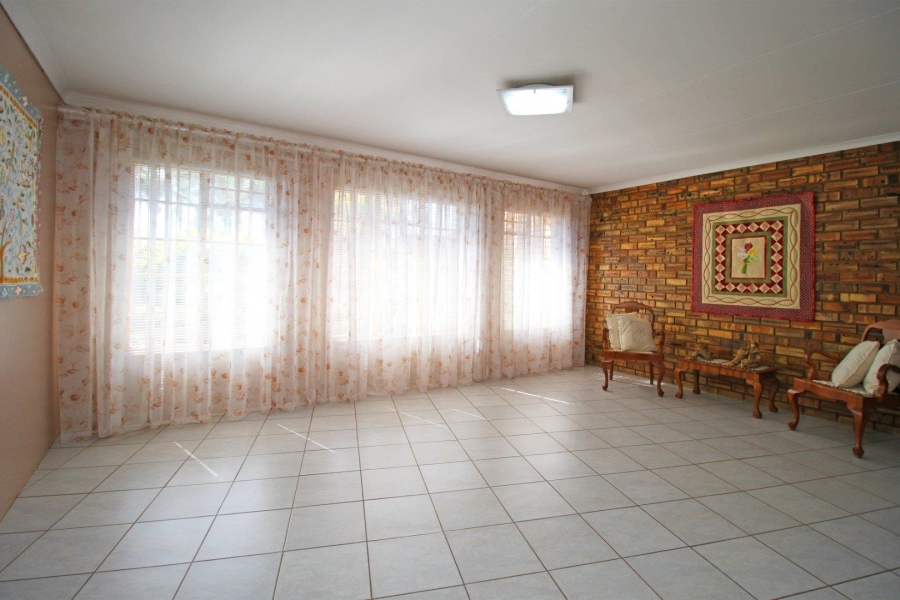 4 Bedroom Property for Sale in Noordheuwel Gauteng