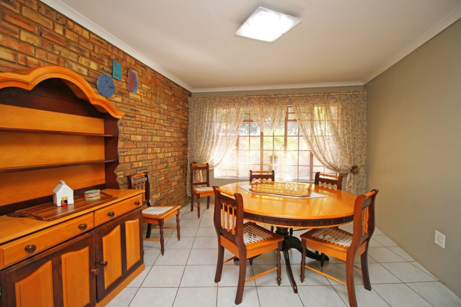 4 Bedroom Property for Sale in Noordheuwel Gauteng