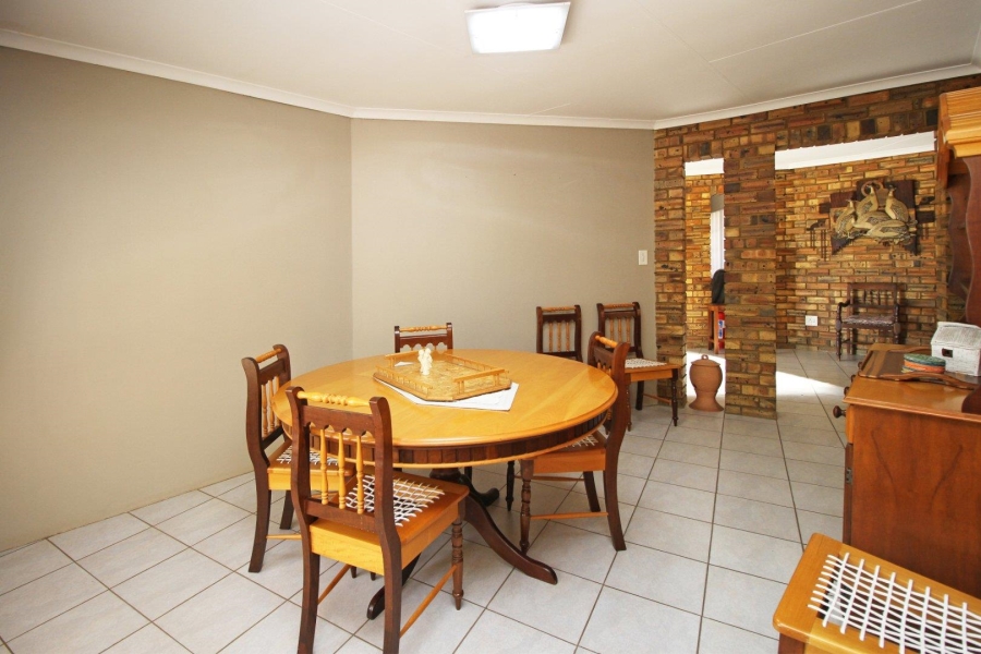 4 Bedroom Property for Sale in Noordheuwel Gauteng