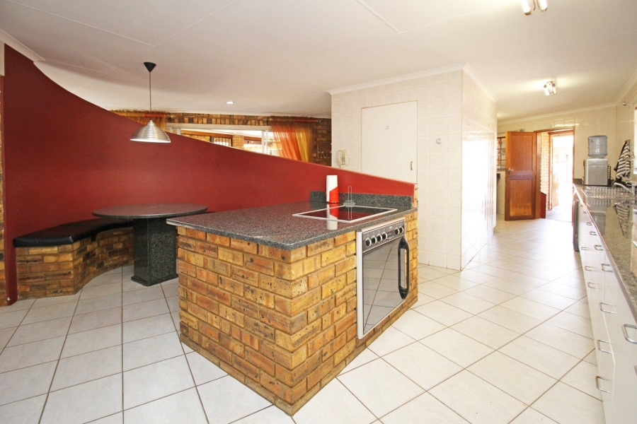 4 Bedroom Property for Sale in Noordheuwel Gauteng