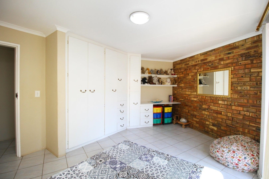 4 Bedroom Property for Sale in Noordheuwel Gauteng