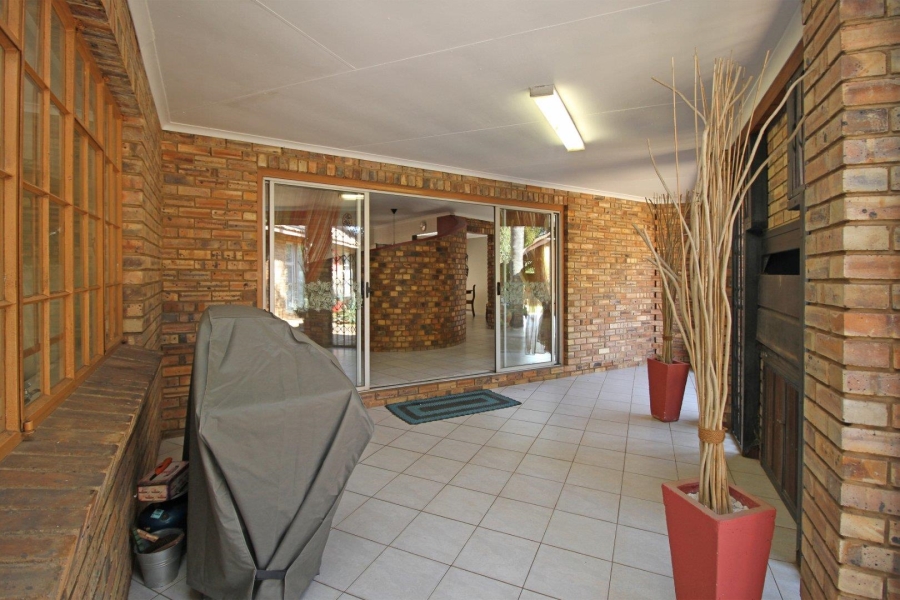 4 Bedroom Property for Sale in Noordheuwel Gauteng