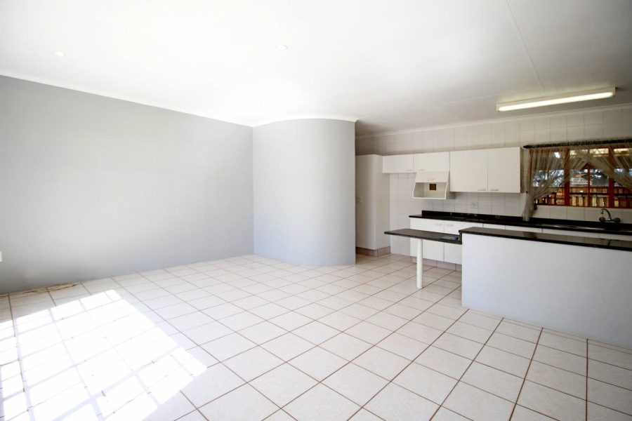 4 Bedroom Property for Sale in Noordheuwel Gauteng