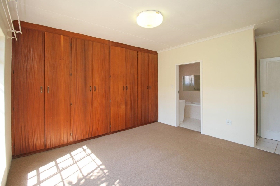 4 Bedroom Property for Sale in Noordheuwel Gauteng