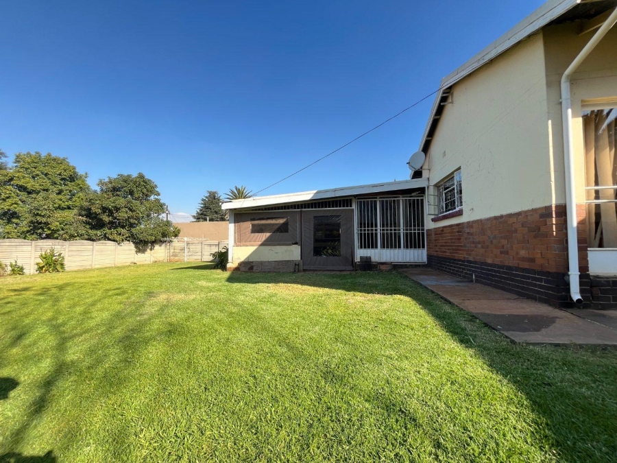 To Let 4 Bedroom Property for Rent in Birchleigh Gauteng