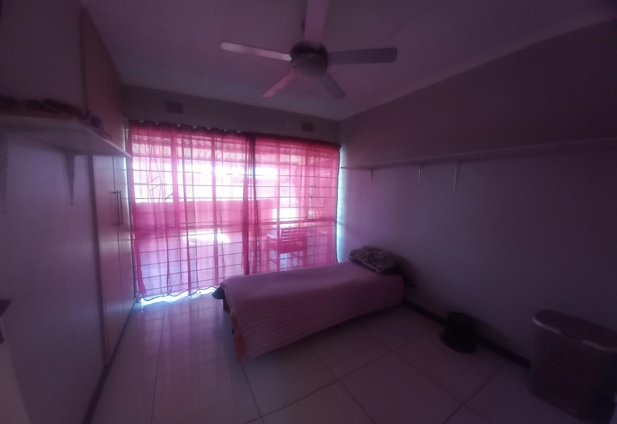 3 Bedroom Property for Sale in Bonaero Park Gauteng