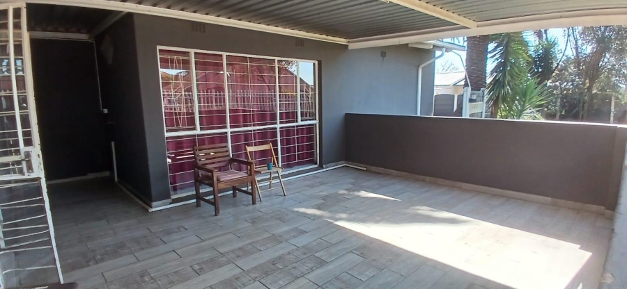 3 Bedroom Property for Sale in Bonaero Park Gauteng