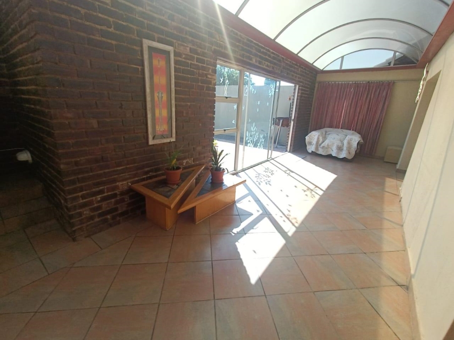 4 Bedroom Property for Sale in The Reeds Gauteng