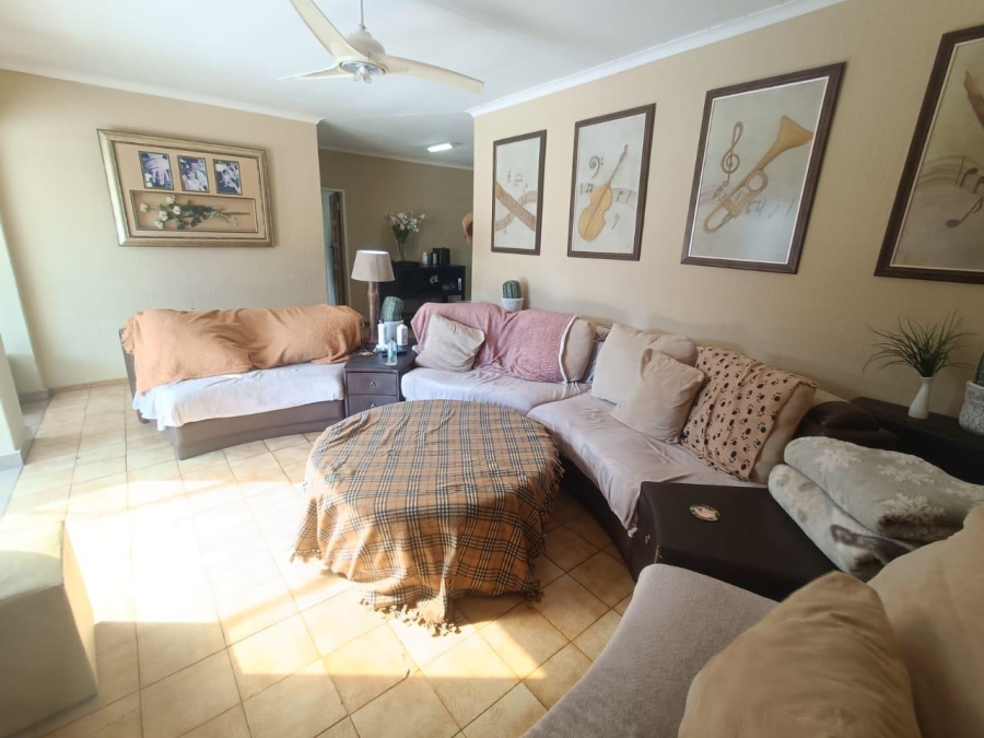 4 Bedroom Property for Sale in The Reeds Gauteng