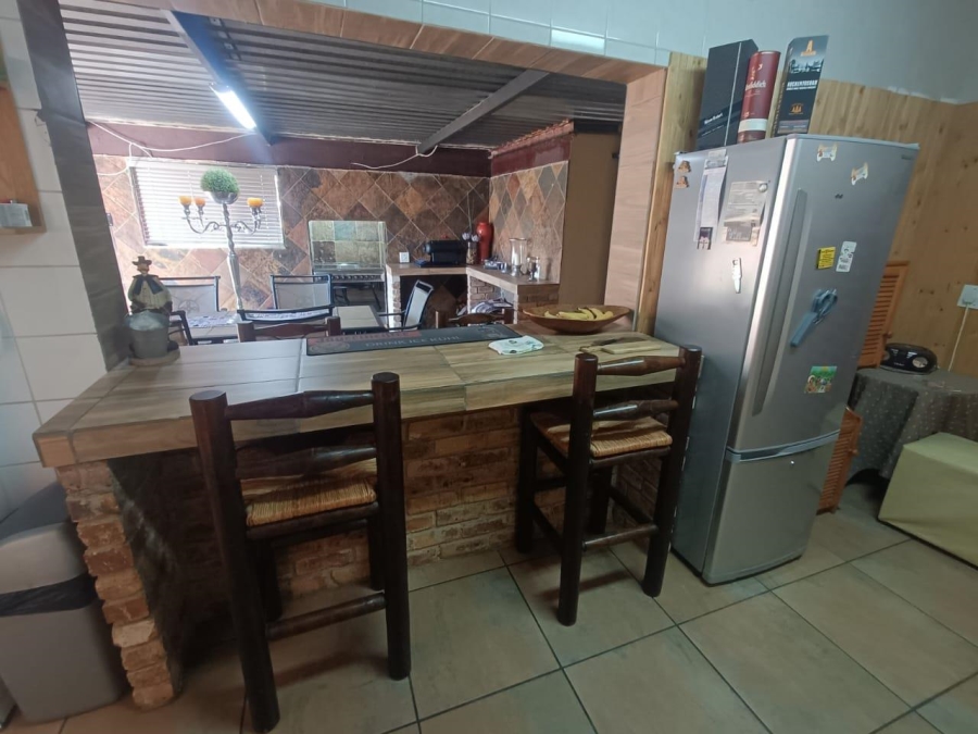 4 Bedroom Property for Sale in The Reeds Gauteng